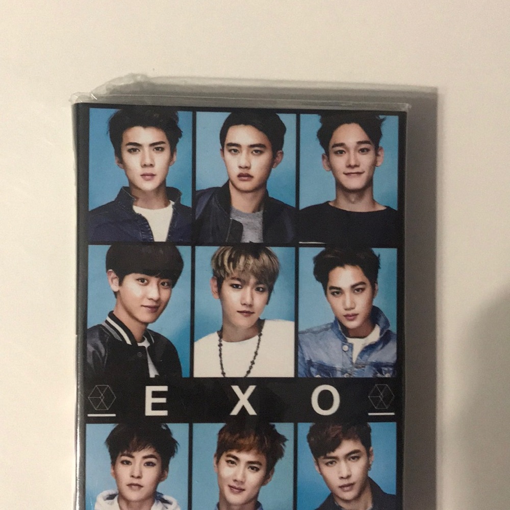 EXO merchandise - Picture 2 of 4